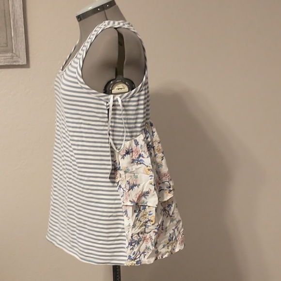 NWT Mixed Media Top - Picture 3 of 6